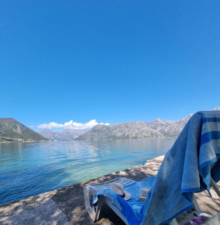 Lovely On The Sea Shore, With A View And Free Wi-fi Апартаменти