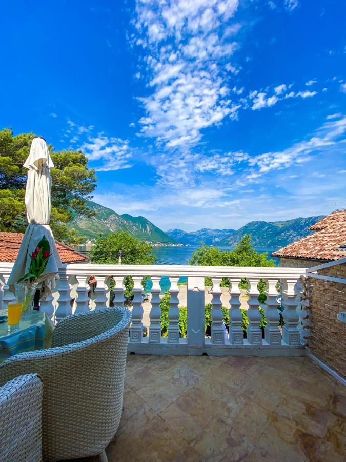 Lovely On The Sea Shore, With A View And Free Wi-fi Апартаменти *