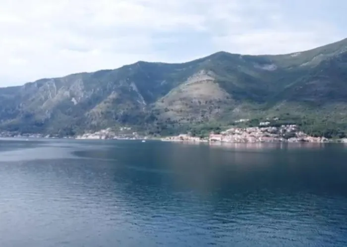 Lovely Apartment On The Sea Shore, With A View And Free Wi-Fi